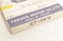 Load image into Gallery viewer, Genuine Yamaha Piston Ring Set 1st O/S +0.25mm  DT200 1988-1989 |  3ET-11610-10