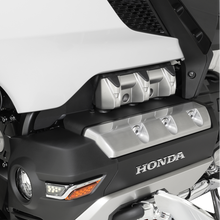 Load image into Gallery viewer, SHOW CHROME CYLINDER HEAD COVER  PR 52-954