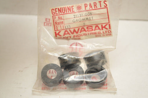 NOS GENUINE KAWASAKI 21131-006 Qty:5 GROMMET/GROMMETS PLUG CAP - Z1 KZ ZX ++ - Like New