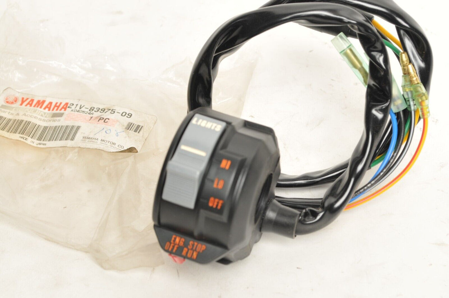 Genuine Yamaha Switch, Left headlight horn TriMoto YTM200 1983-85 | 21V-83975-09