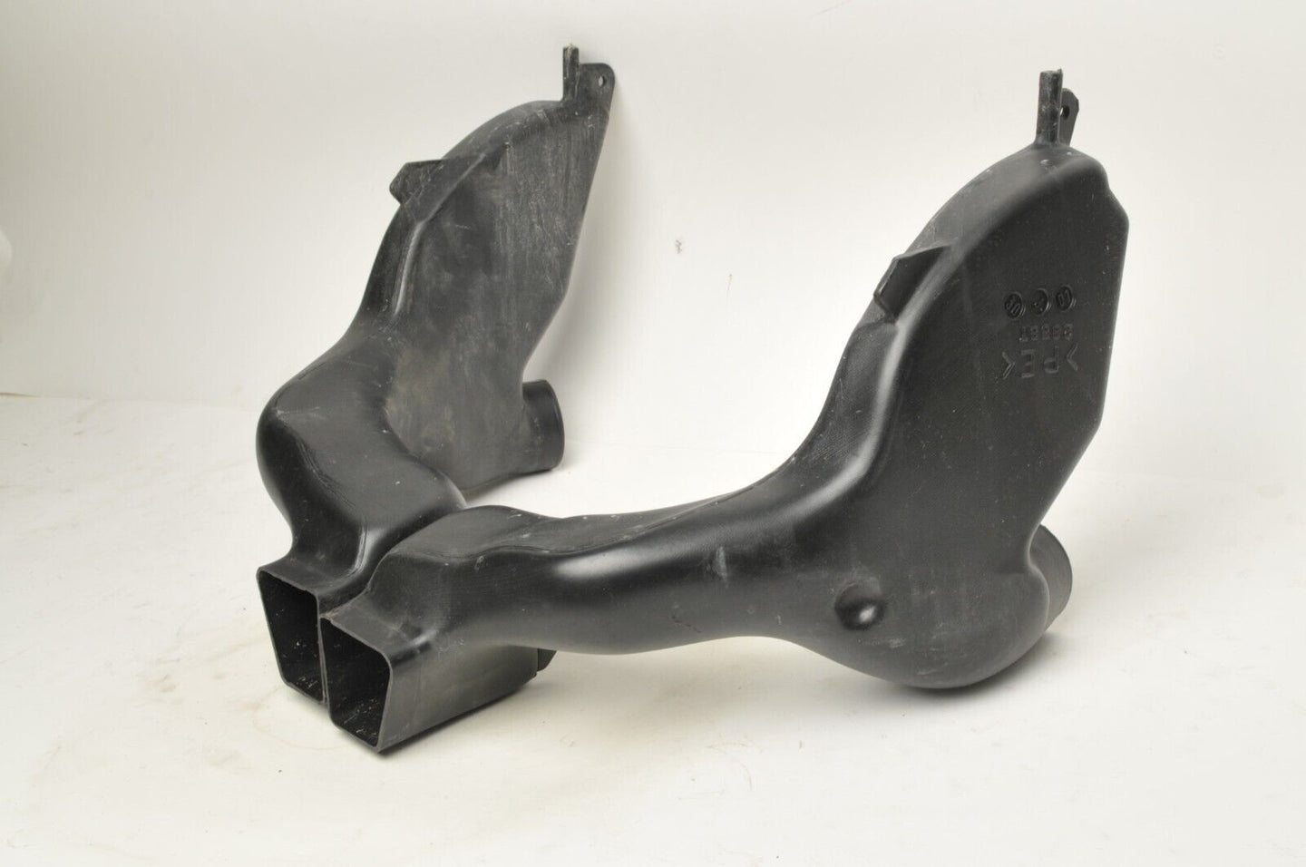 Yamaha YZF-R6 OEM Ram Air Ducts LH/RH Pair  99-02 | 5EB-2838T-00 + 2838R - Very Good