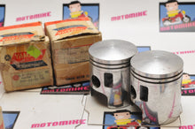 Load image into Gallery viewer, GENUINE YAMAHA PISTON 807-11631-00-96 Qty:2  STD. SL396 1969 - Like New