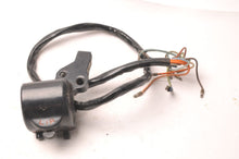 Load image into Gallery viewer, Genuine Honda Switch LH Turn Signal Lights Horn Left cb550K CB750 35200-404-671 - Very Good