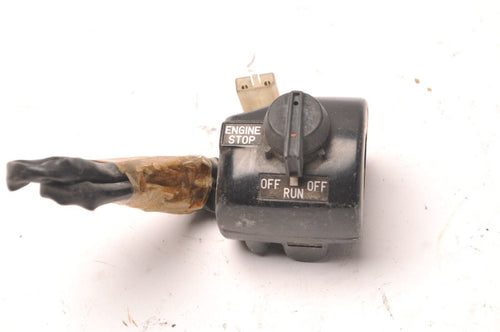 Yamaha RD350 RH Handlebar Switch On/Off/Run Engine Stop 4Y3-83976 Canada Only #4 - Very Good