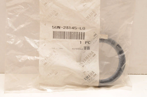 NEW NOS OEM YAMAHA OIL SEAL 5UN-23145-L0 FRONT FORK - SINGLE (ONE)  - Like New