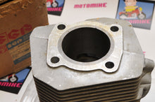 Load image into Gallery viewer, NOS OEM SUZUKI CYLINDER JUG PAIR LH RH LEFT/RIGHT 11210-97002 11220-97002 - Like New