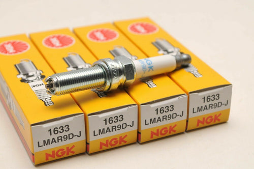 (4) NGK LMAR9D-J Spark Plug Plugs Bougies-Lot of Four/ Lot de Quatre 1633 BMW