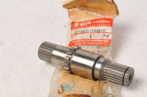 New NOS Genuine Suzuki 27361-19B10 Shaft,Front Driven - LT 300 250 Quadrunner + - Like New