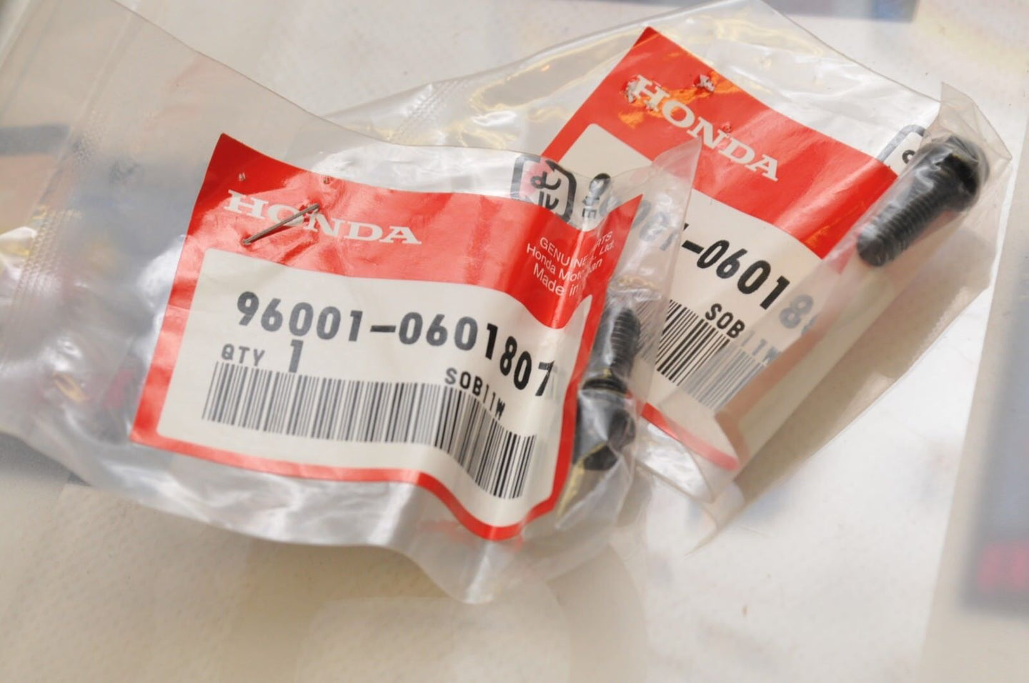 NEW NOS OEM HONDA 96001-06018-07 Qty:2  BOLT,FLANGE M6 6X18 CB XR XL VF ++ - Like New