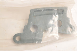 Genuine Yamaha Plate,Fitting - lower cowl 150-200HP  | 68F-42738-00-5B