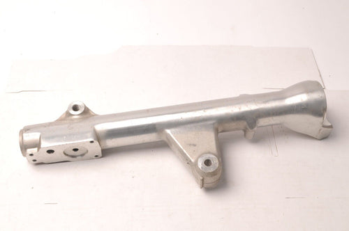 Genuine Honda Left Lower Fork Leg Bottom Case CB650SC Nighthawk 85 51521-ME5-781 - Like New