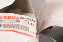 Load image into Gallery viewer, Genuine Yamaha Holder,handle upper 1 - Vstar 1300  |  3D8-2344A-00