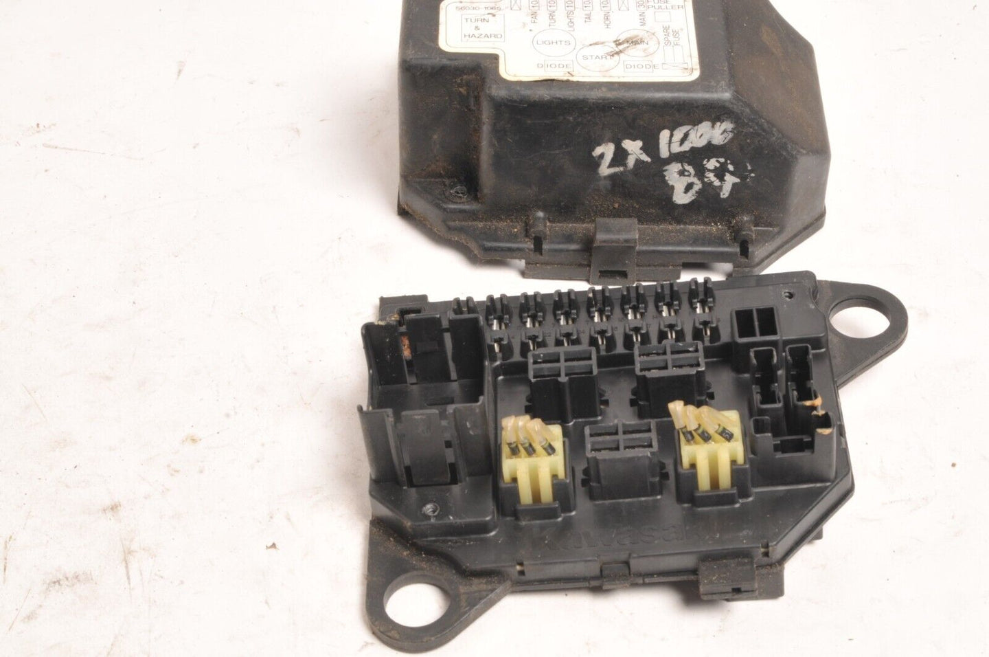Kawasaki Fuse Box #3 ZX1000 1986 Ninja 1000R ZN1300 GPz 1100 900 +  | 59416-1056 - Very Good
