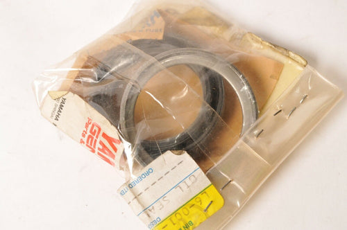 Genuine Yamaha Front Fork Oil seal set RD350 RD350LC RD250LC   | 4L0-W2312-00