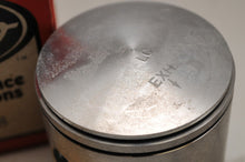 Load image into Gallery viewer, NOS New Old Stock Wiseco Piston 2100PS STD Standard w/Rings - Kohler K340 2T 2AX - Like New