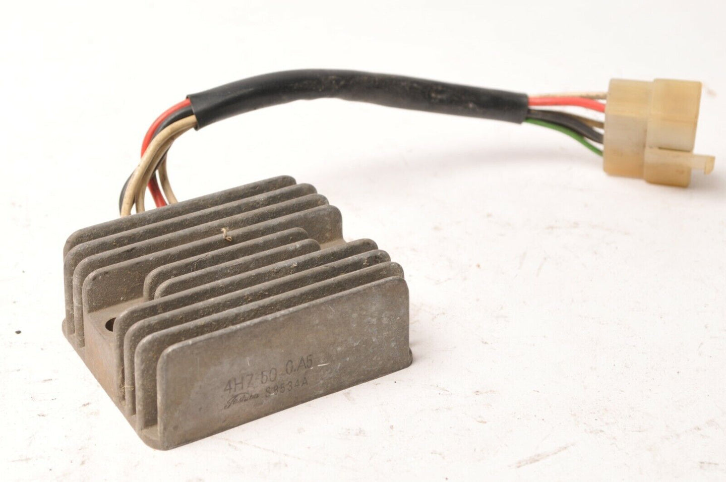 Yamaha 4H7-81960-50 Voltage Regulator Rectifier XJ650 ++ - Very Good