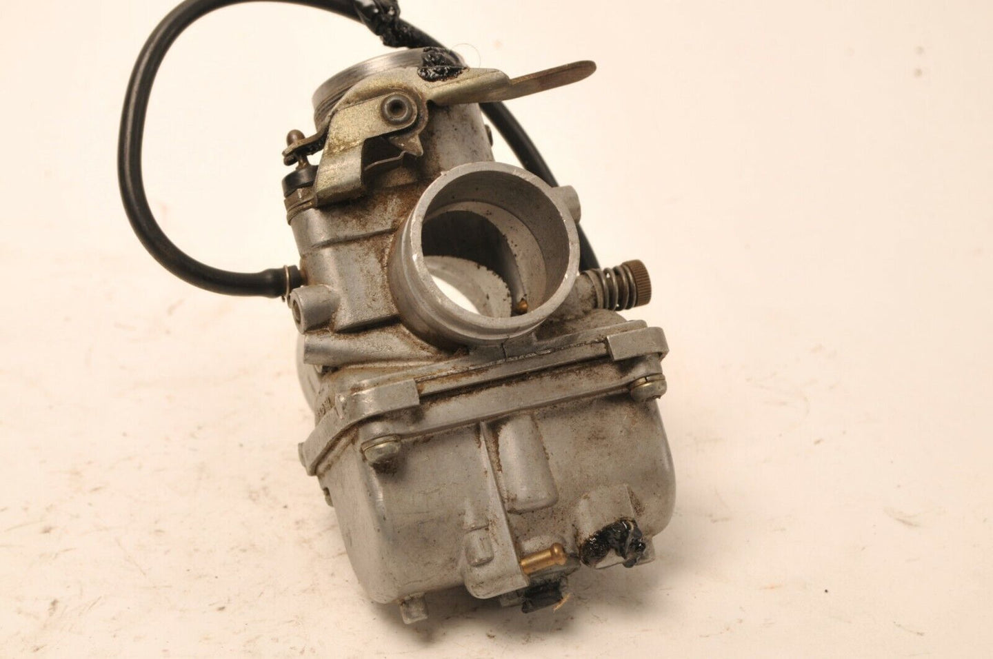 Used Motorcycle Carb Carburetor - Mikuni - MIC Round Slide Body R8 Z1 Husqvarna - Salvage