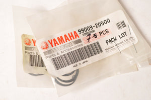 Genuine Yamaha 99009-20500 Qty:8 Circlip Circlips - Moto-4 YTM225 TTR250 YZ WR +