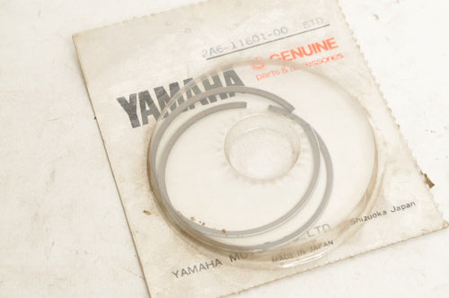 Genuine Yamaha Piston Ring Set STD ET300 ET300C Enticer 1979 79  |  2A6-11601-00