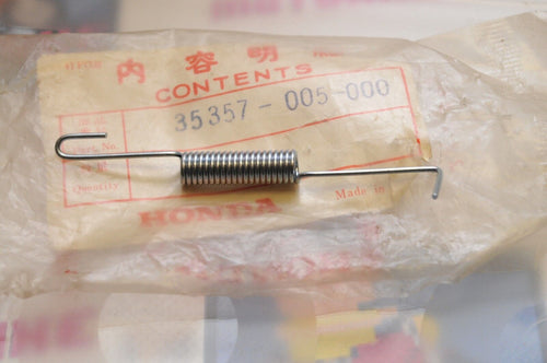 NOS OEM VINTAGE Honda 35357-005-000 SPRING,STOP SWITCH CA100 102 105 CM91 CT90 - Like New