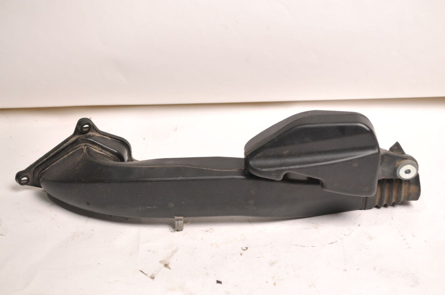 Genuine Ducati RH Air Duct Conveyor intake 848 Evo Corse 1098R 1198 | 44211492A - Very Good