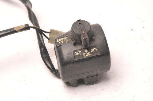Yamaha RD350 RH Handlebar Switch On/Off/Run Engine Stop 4Y3-83976 Canada Only #7 - Very Good