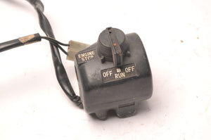 Yamaha RD350 RH Handlebar Switch On/Off/Run Engine Stop 4Y3-83976 Canada Only #7 - Very Good