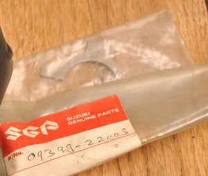 NOS OEM SUZUKI 09399-22003 KNOCK RING - GT250 GT380 T350  - Like New