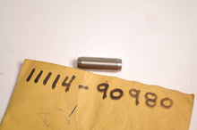 Load image into Gallery viewer, Genuine Suzuki Valve Guide 4hp 6hp outboard optional part  | 11114-90980