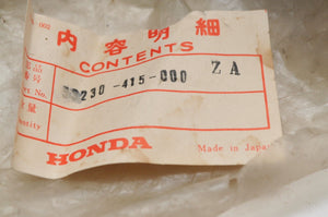 GENUINE NOS HONDA 53230-415-000ZA 000 ZA - TOP BRIDGE TRIPLE CX500 1978-1981 - Like New