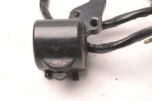 Load image into Gallery viewer, Genuine Honda Switch LH Turn Signal Lights Horn Left cb550K CB750 35200-404-671 - Very Good