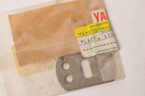 Genuine Yamaha Plate,Slide 1 Moto-4 YTM200 Timberwolf ++  |  52G-18561-00