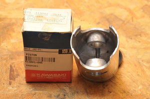 NEW NOS OEM KAWASAKI PISTON STD 13001-045 F6 1971-1973 VINTAGE! - Like New