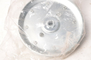 Genuine Honda 22420-VF0-000 Pulley,Driven - Lawn Mower HRB215 HRM215 +