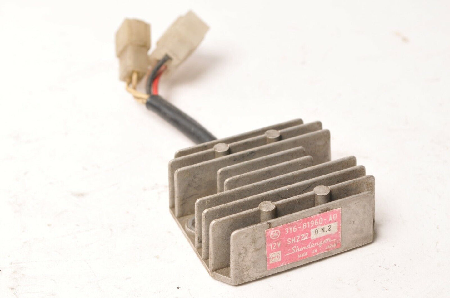 Yamaha 3Y6-81960-A0 Voltage Regulator Rectifier SR250 XT500  - Very Good