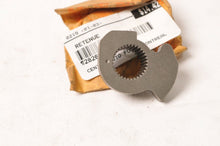Load image into Gallery viewer, Genuine Honda 28262-041-731 Retainer,Kick Spring starter - CT70 Z50R ++