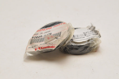 NEW OEM KAWASAKI FORK SEAL PAIR (2) 92049-1476 1998-2005 BAYOU PRAIRIE MORE - Like New