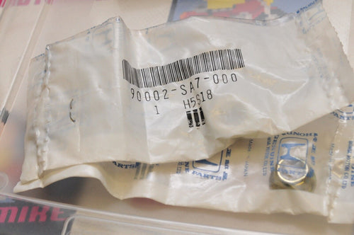 NEW NOS OEM HONDA 90002-SA7-000 Qty:2 NUT,10MM SELF LOCK LOCKING TRX250 300 - Like New
