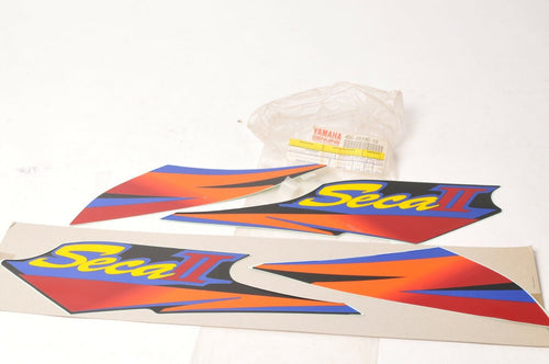Genuine Yamaha 4DU-28390-10 Decal Graphic Set Seca II 1995 95 for BL2 upper cowl - Like New