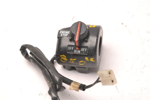Yamaha RD350 RH Handlebar Switch On/Off/Run Engine Stop 4Y3-83976 Canada Only #3 - Very Good