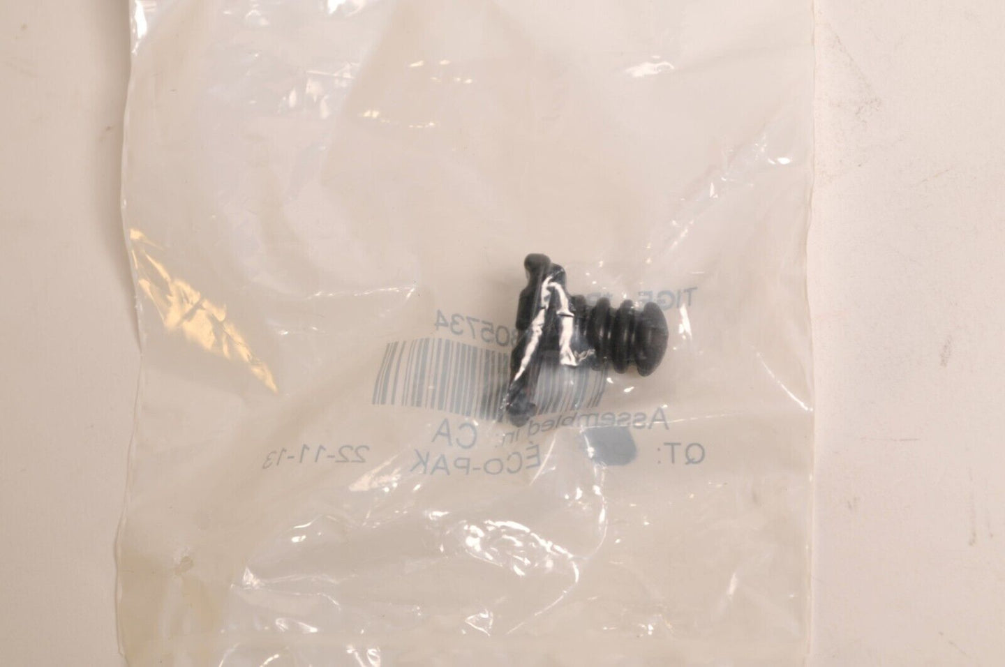 Genuine Ski Doo Bumper Clip Pin - MXZ GSX Rev XS | 517305734 - Like New