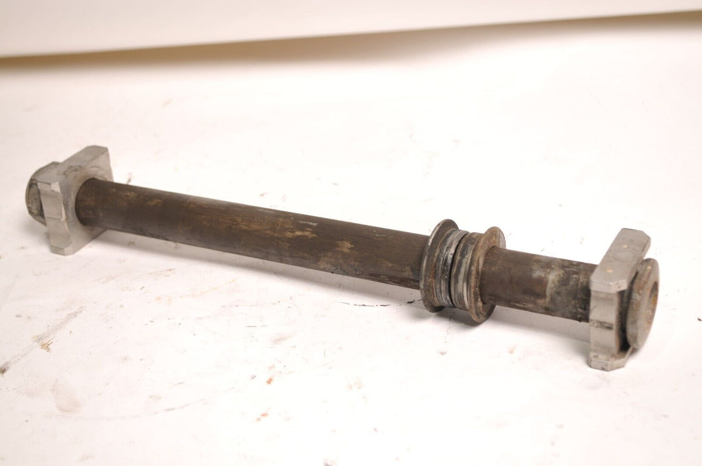 Used Honda Rear Axle assy w/spacers CBR600RR 05-12 | 42301-MEE-D00 + 42311-MCJ - Very Good