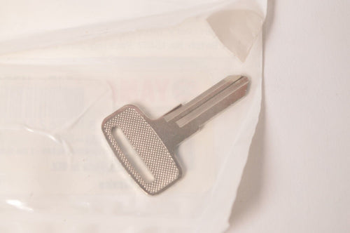 Genuine Yamaha Key Blank  Z series right side cut Viper Venom +  |  8JP-H2511-10