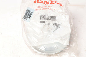 Genuine Honda 22420-VF0-000 Pulley,Driven - Lawn Mower HRB215 HRM215 +