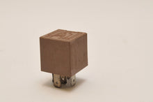 Load image into Gallery viewer, Audi VW ELECTRIC 431951253D 5-PIN RELAY