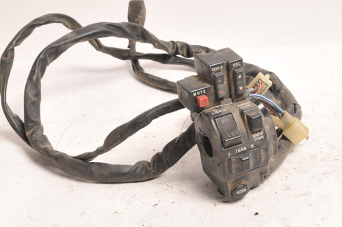Yamaha Venture Left LH Switch Lights Radio Horn Turn Seek Vol. - 1994 Venture 94 - Very Good