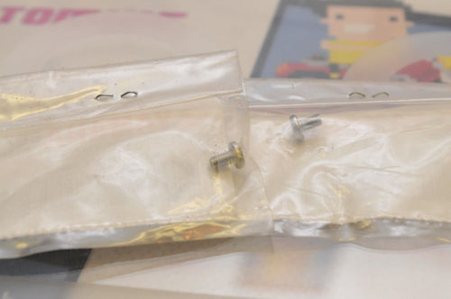 NEW NOS OEM YAMAHA 6E7-14325-00  Qty:2  BOLT  - SCREW, PAN  HEAD - Like New