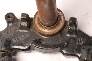 Genuine Suzuki Steering Stem lower triple tree 51411 - Very Good