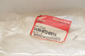 NEW NOS OEM HONDA 64296-MT2-000YA CAP LEFT DEFLECTOR PEARL SPARKLING BLUE GL1500 - Like New