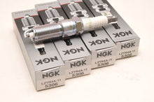 Load image into Gallery viewer, (4) NGK LZTR4A-11 5306 Spark Plug Plugs Bougies - Lot of Four / Lot de Quatre